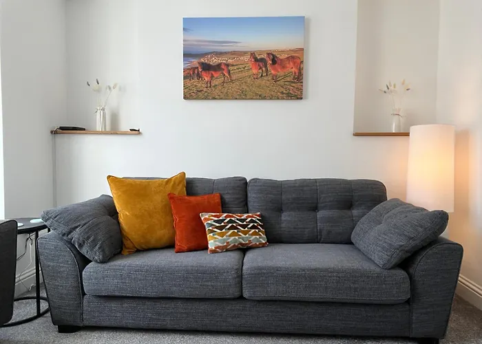 Saltwater Pearl - A Charming 4 Bed Townhouse