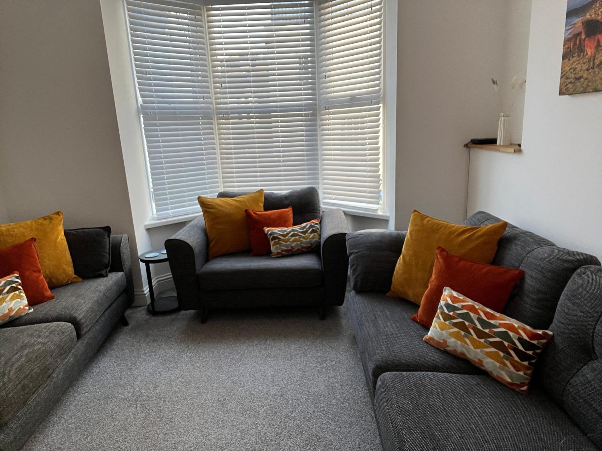 Saltwater Pearl - A Charming 4 Bed Townhouse Holiday home *